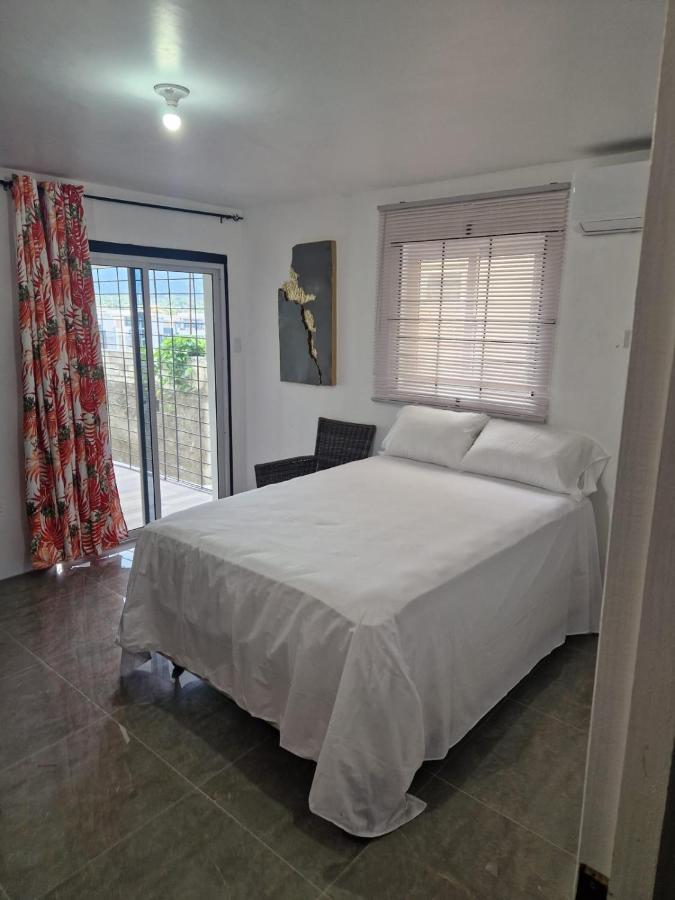 Amharic Hotell Kingston Eksteriør bilde